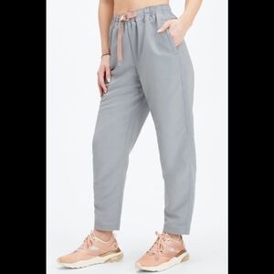Fabletics Wander Pants